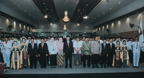 LULUSKAN 221 SISWA SMEKDA LAKSANAKAN SIDANG TERBUKA PURNA SISWA 2024 DI GEDUNG PKPRI SAMPANG