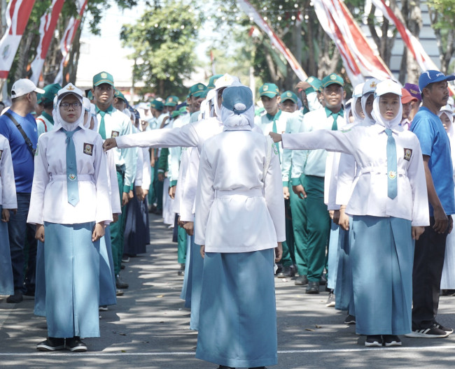 LOMBA GERAK JALAN