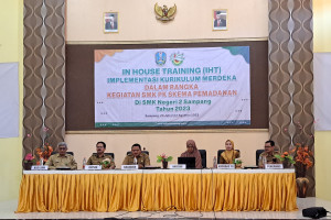 IN HOUSE TRAINING (IHT) IMPLEMENTASI KURIKULUM MERDEKA DALAM RANGKA SMK PK SKEMA PEMADANAN 