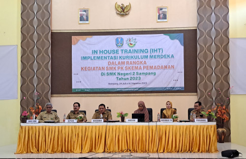 IN HOUSE TRAINING (IHT) IMPLEMENTASI KURIKULUM MERDEKA DALAM RANGKA SMK PK SKEMA PEMADANAN 